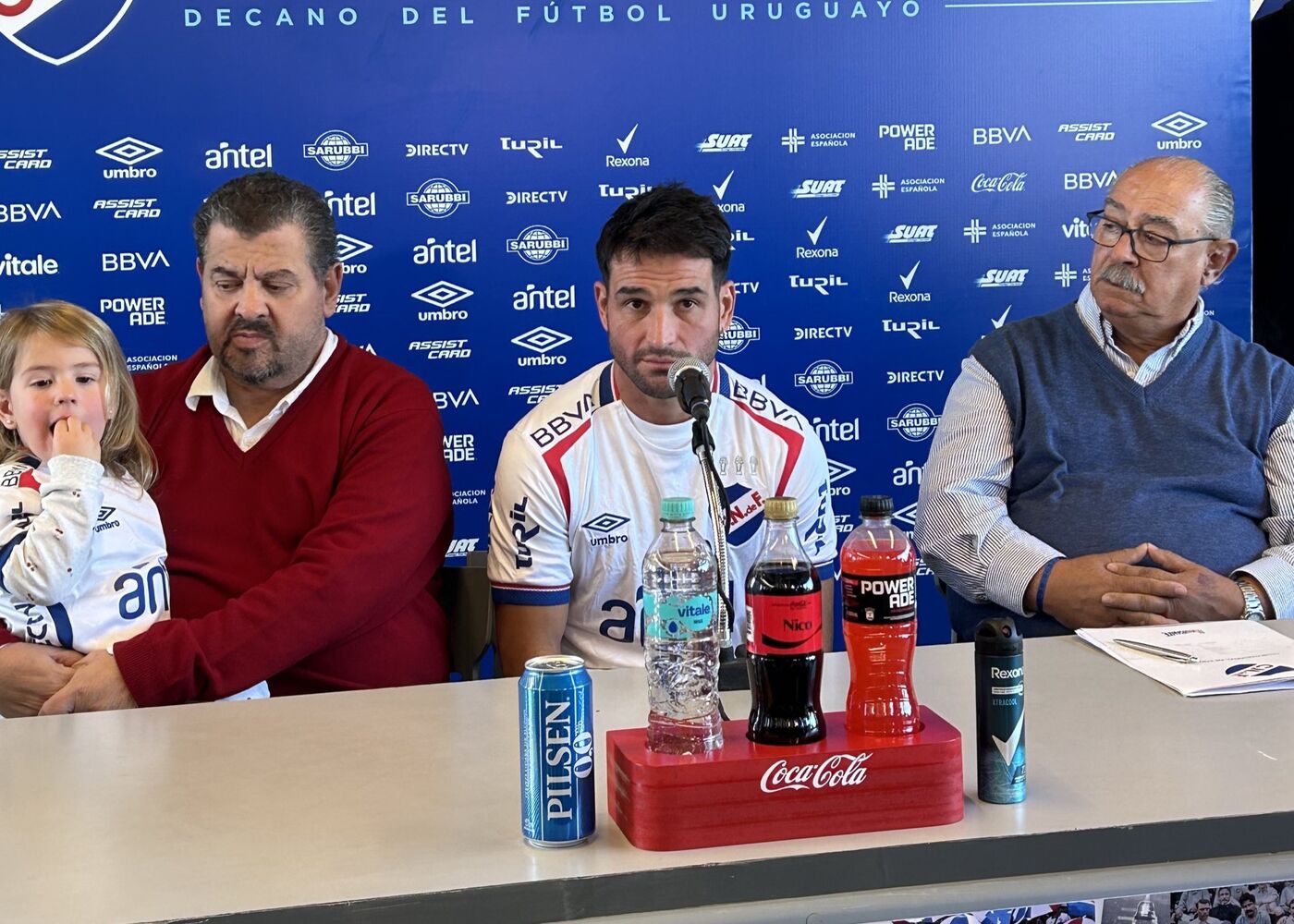 Imagen principal de «Emocionado de volver a casa»
